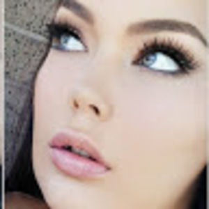 Meet your Posher, Cassandra